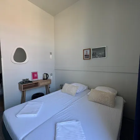 Hi Tournai Hostel Exterior photo